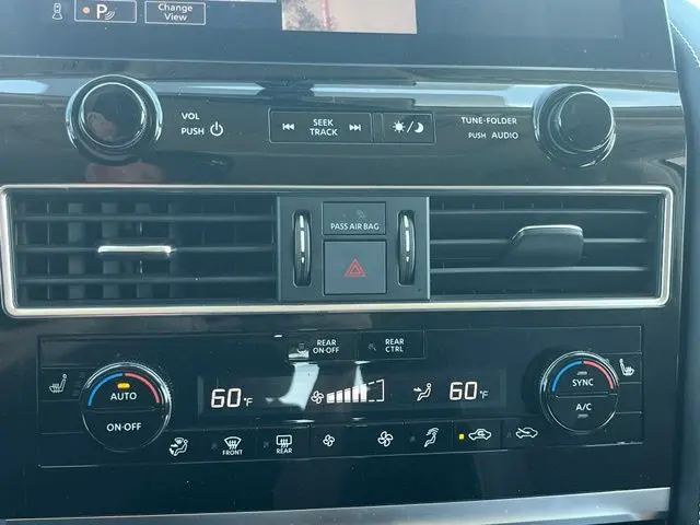 2023 INFINITI QX80 - $40,900