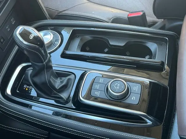 2023 INFINITI QX80 - $40,900