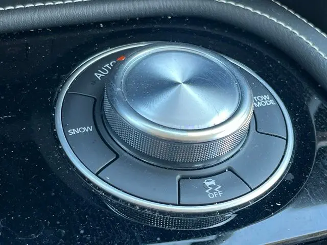 2023 INFINITI QX80 - $40,900
