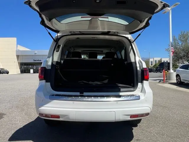 2023 INFINITI QX80 - $40,900