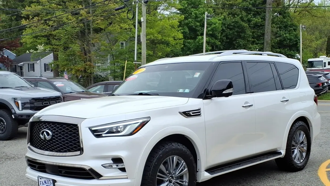 2024 INFINITI QX80 Luxe