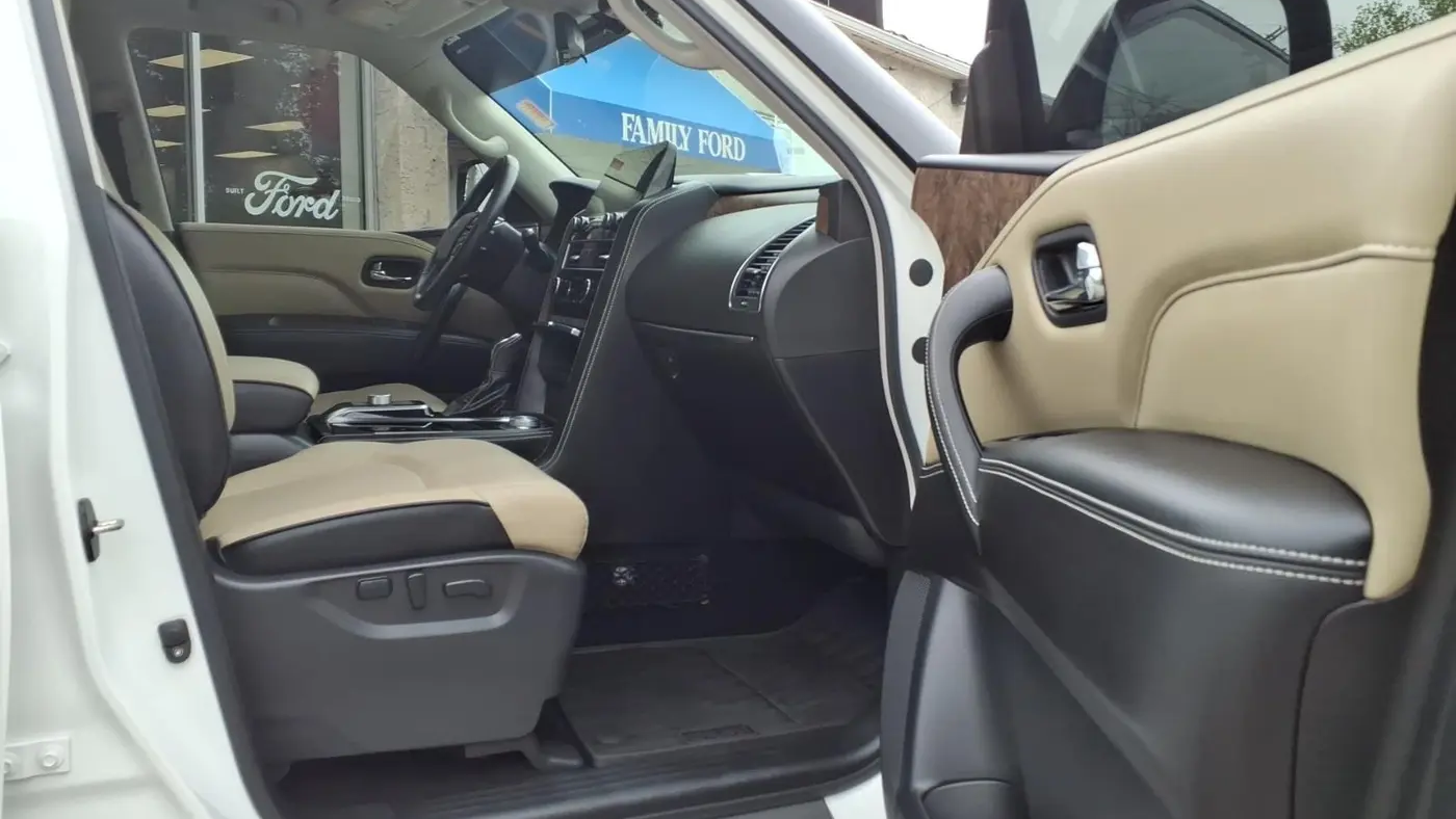 2024 INFINITI QX80 Luxe