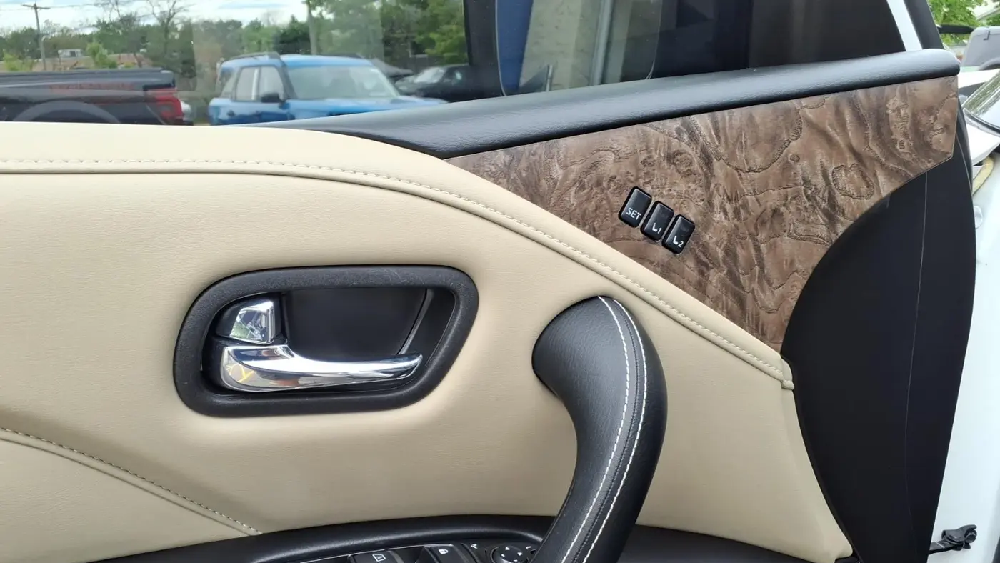 2024 INFINITI QX80 Luxe