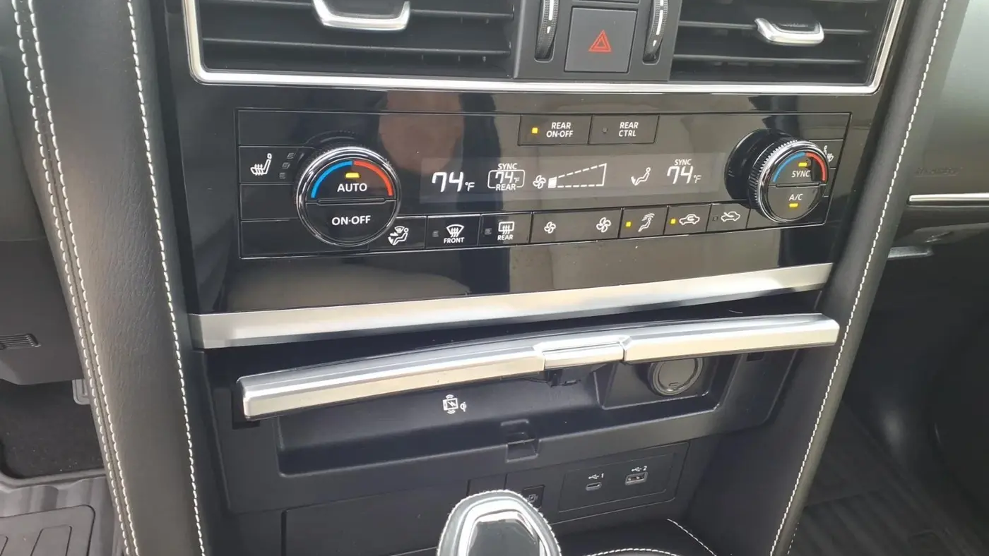 2024 INFINITI QX80 Luxe