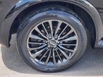 2022 QX80 Thumbnail 16