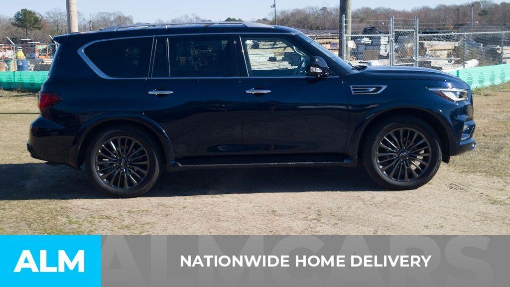 2022 INFINITI QX80 Premium Select
