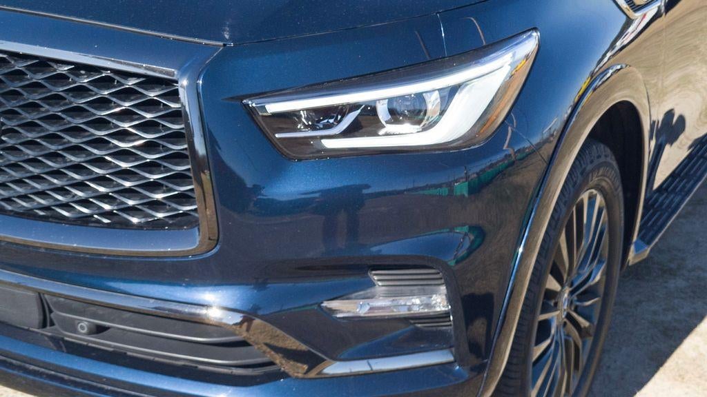 2022 INFINITI QX80 Premium Select