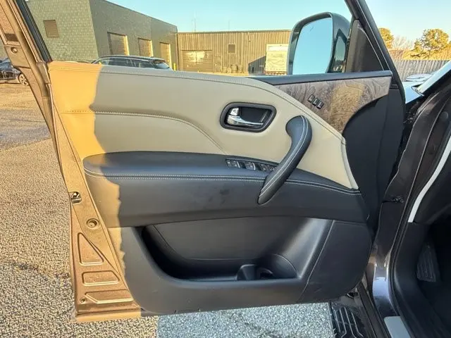 2023 INFINITI QX80 - $49,995