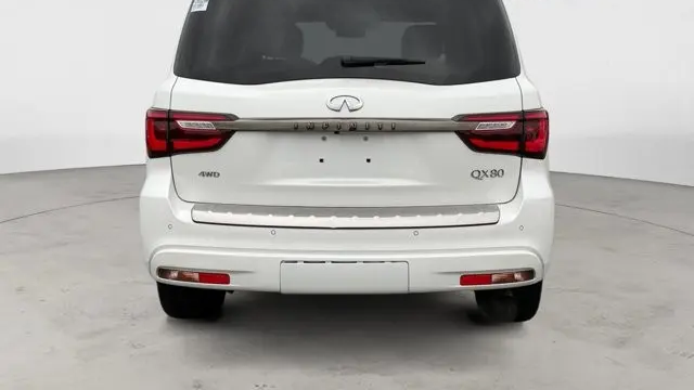 2022 INFINITI QX80 Premium Select
