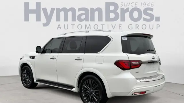 2022 INFINITI QX80 Premium Select