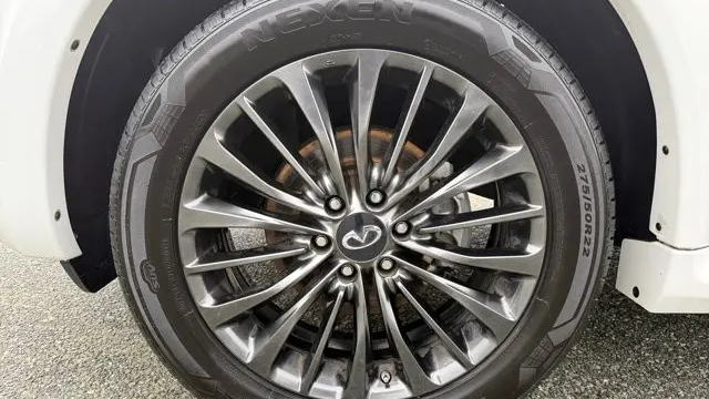 2022 INFINITI QX80 Premium Select