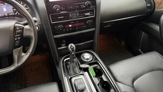 2022 INFINITI QX80 Premium Select