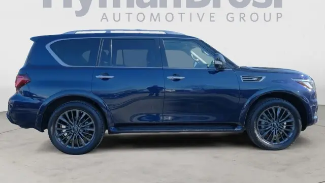 2023 INFINITI QX80 Premium Select