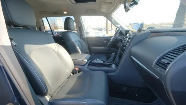 2023 INFINITI QX80 Premium Select