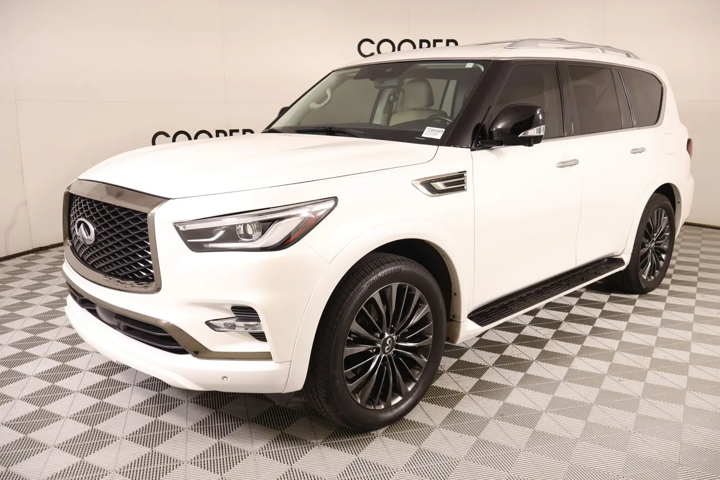 2021 INFINITI QX80 - $30,479