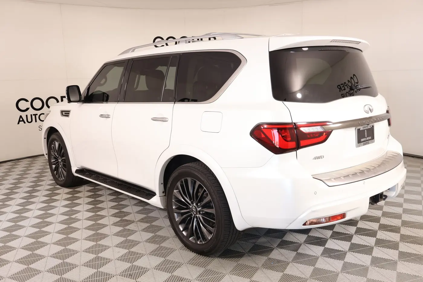 2021 INFINITI QX80 - $30,479