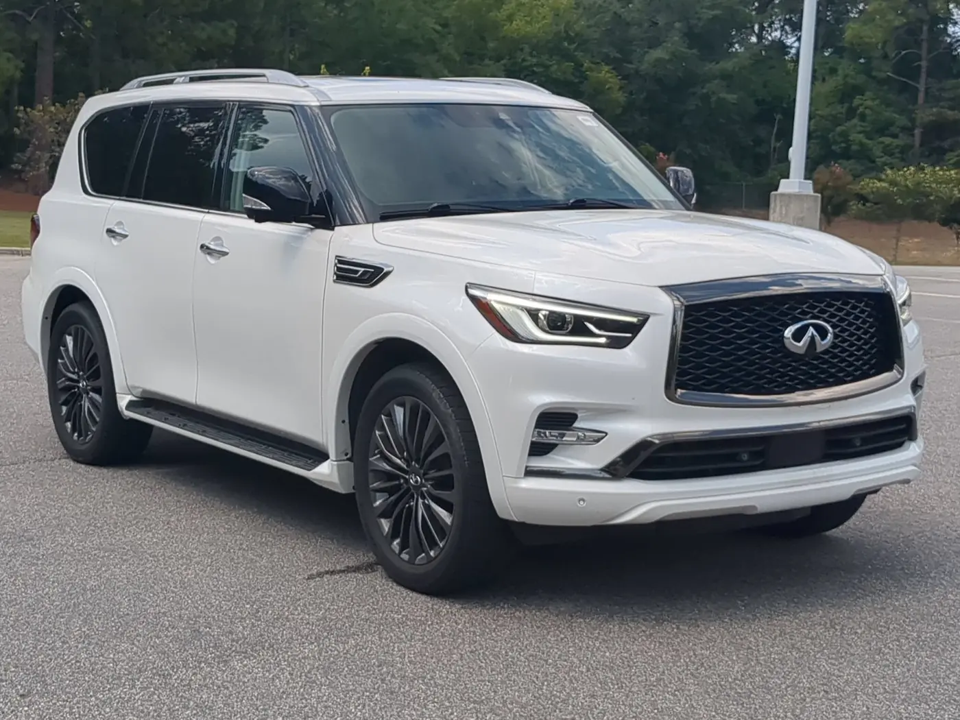 2022 INFINITI QX80 - $42,680