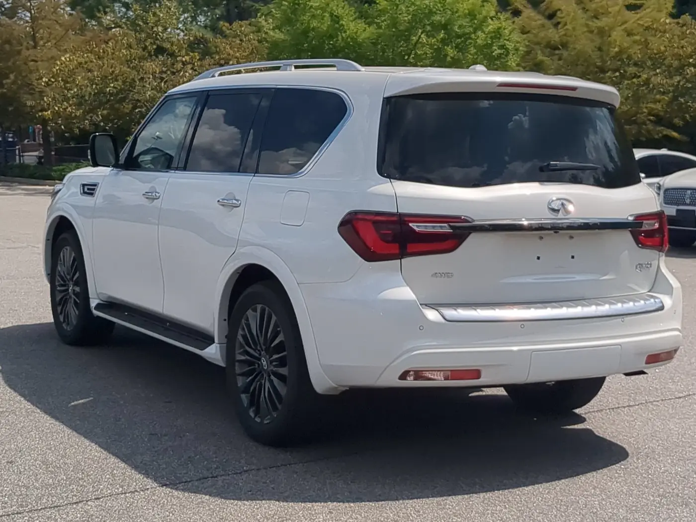 2022 INFINITI QX80 - $42,680
