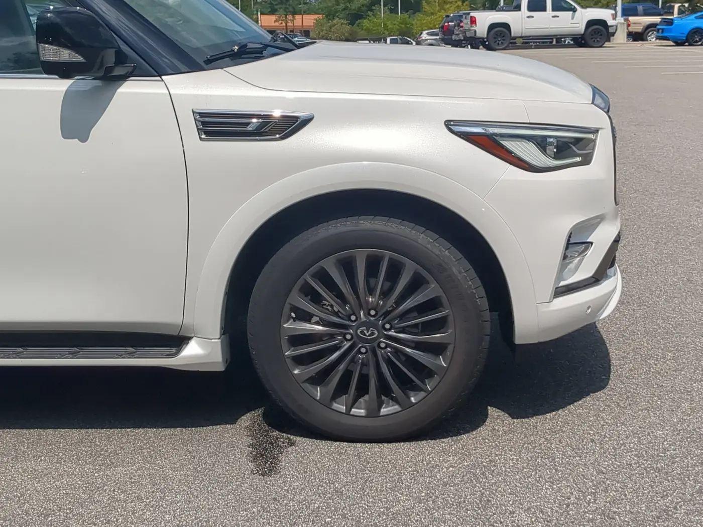 2022 INFINITI QX80 - $42,680