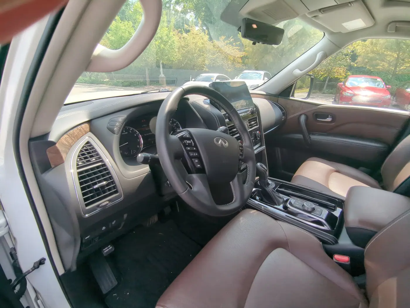 2022 INFINITI QX80 - $42,680