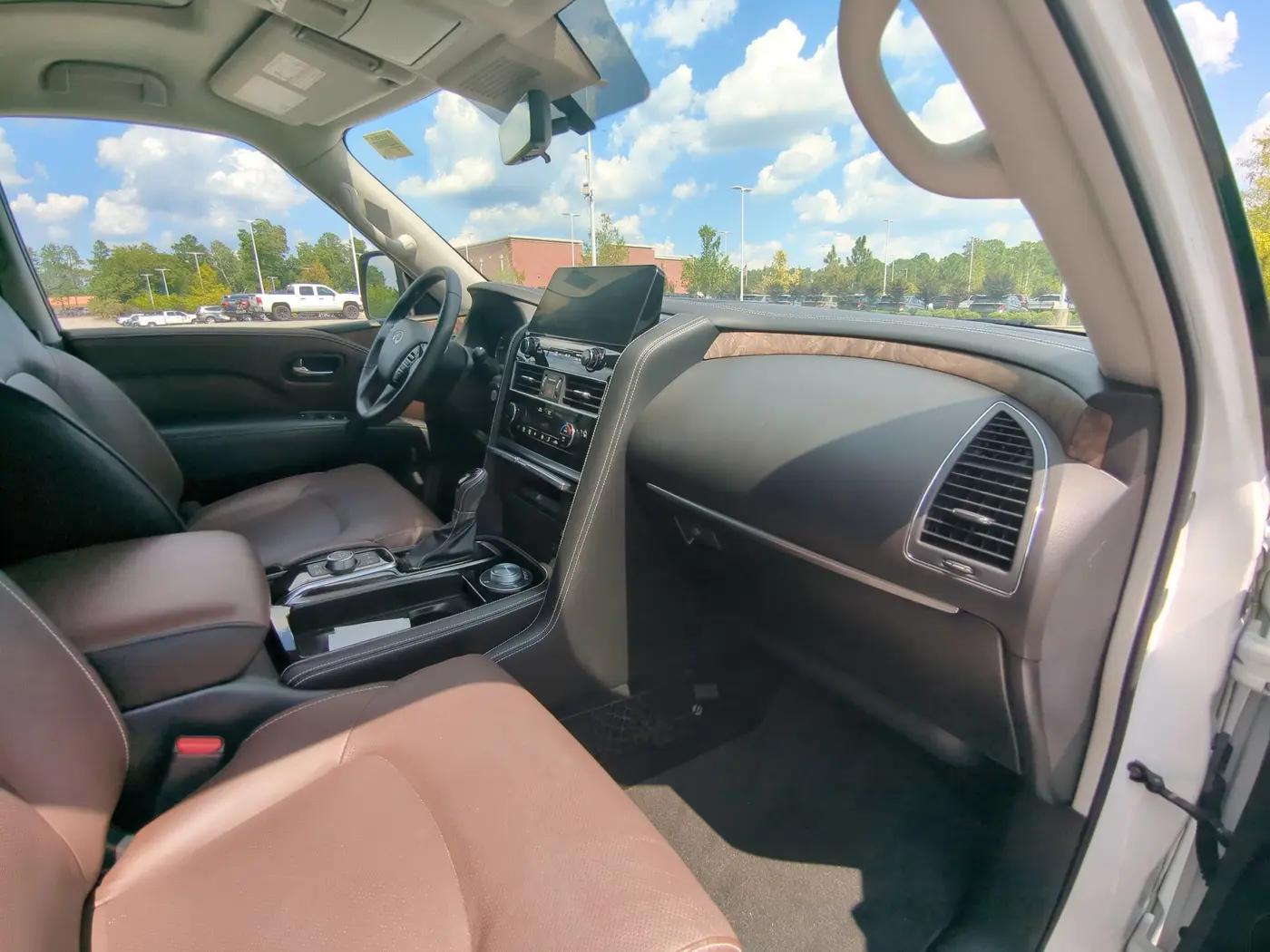 2022 INFINITI QX80 - $42,680