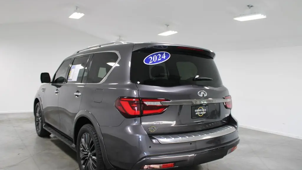2024 INFINITI QX80 Luxe