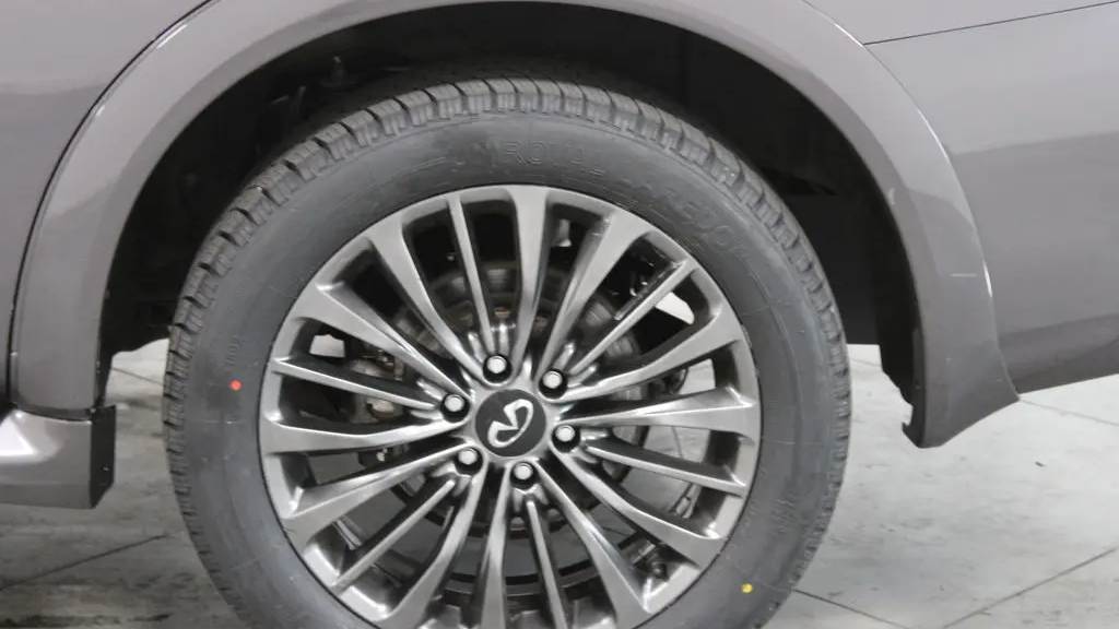 2024 INFINITI QX80 Luxe