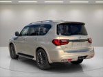 2022 QX80 Thumbnail 3