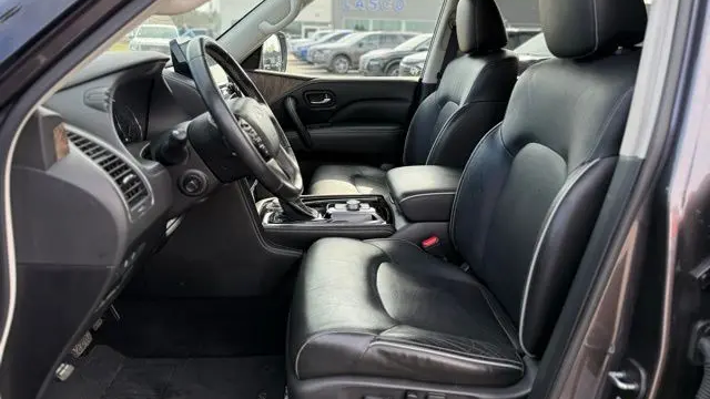 2022 INFINITI QX80 Luxe