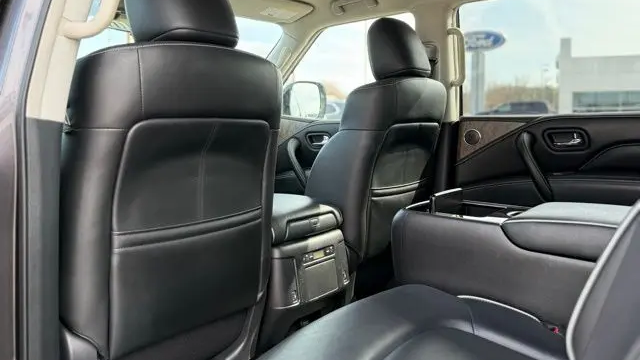 2022 INFINITI QX80 Luxe