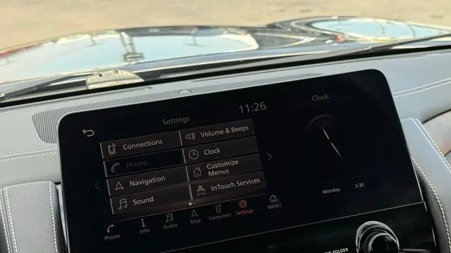 2022 INFINITI QX80 Luxe