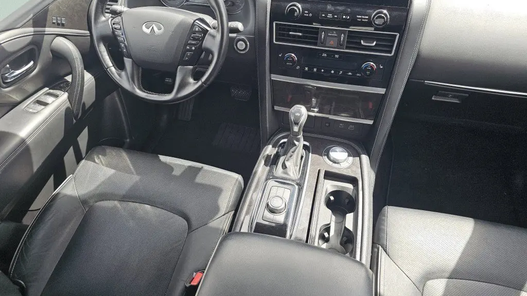 2024 INFINITI QX80 Luxe