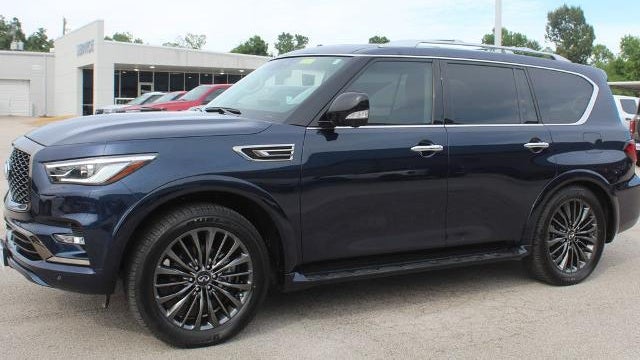 2022 INFINITI QX80 Luxe