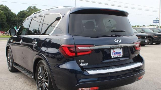 2022 INFINITI QX80 Luxe