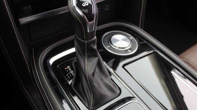 2022 INFINITI QX80 Luxe