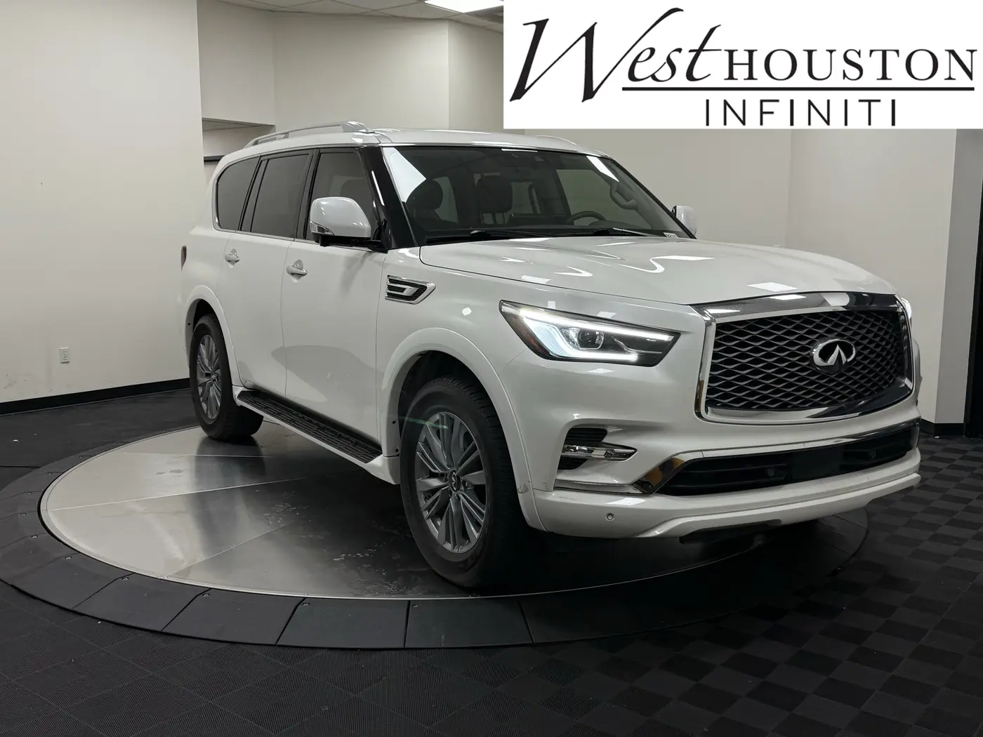 2023 INFINITI QX80