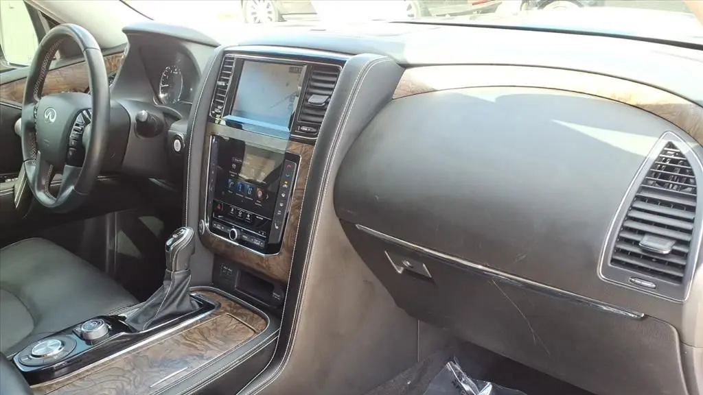 2021 INFINITI QX80 Premium Select