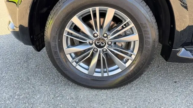 2022 INFINITI QX80 Luxe