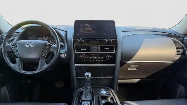2022 INFINITI QX80 Luxe