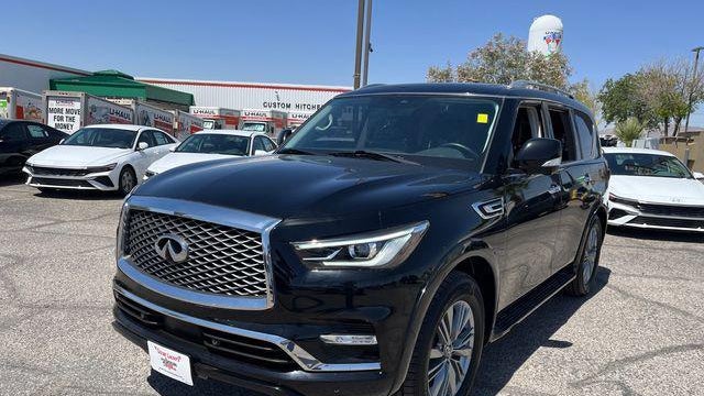 2022 INFINITI QX80 Luxe