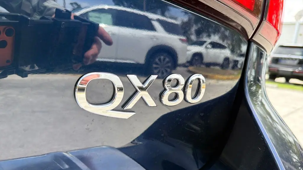 2023 INFINITI QX80 Sensory