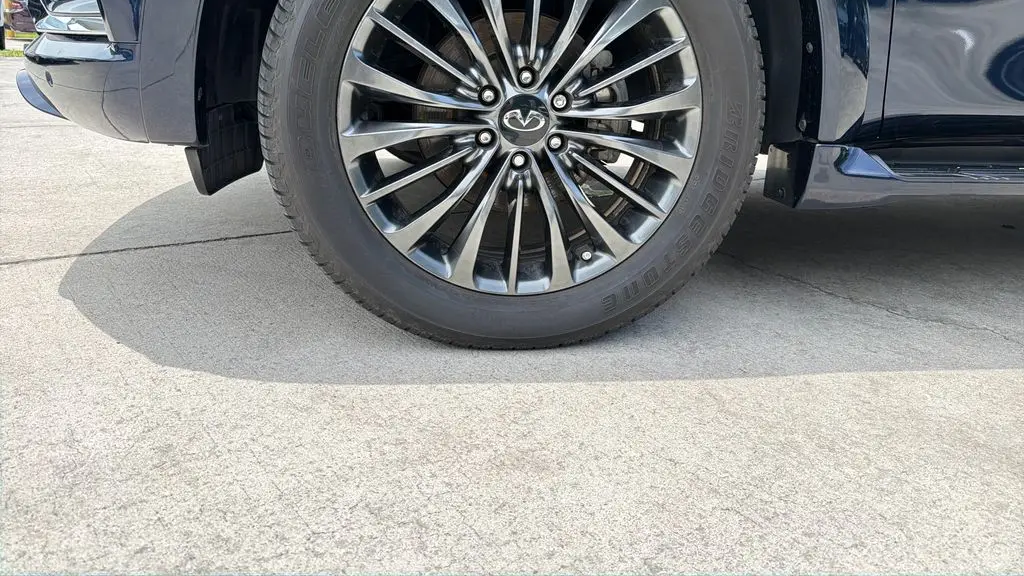 2023 INFINITI QX80 Sensory