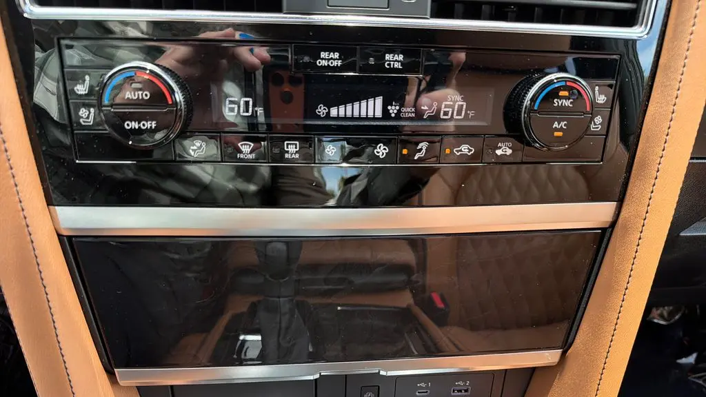 2023 INFINITI QX80 Sensory