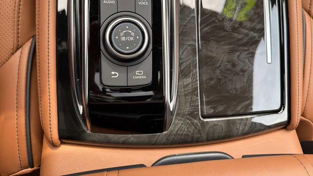 2023 INFINITI QX80 Sensory