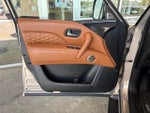 2021 QX80 Thumbnail 22