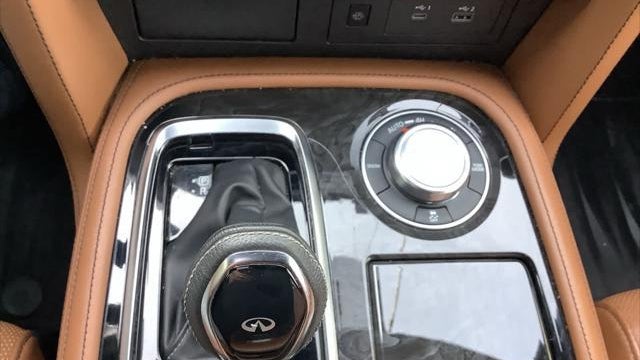 2023 INFINITI QX80 Sensory