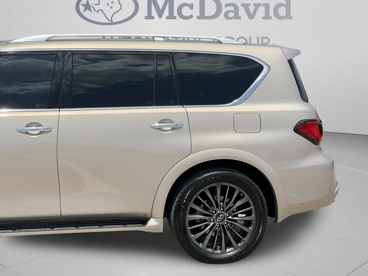 2022 INFINITI QX80 - $34,999