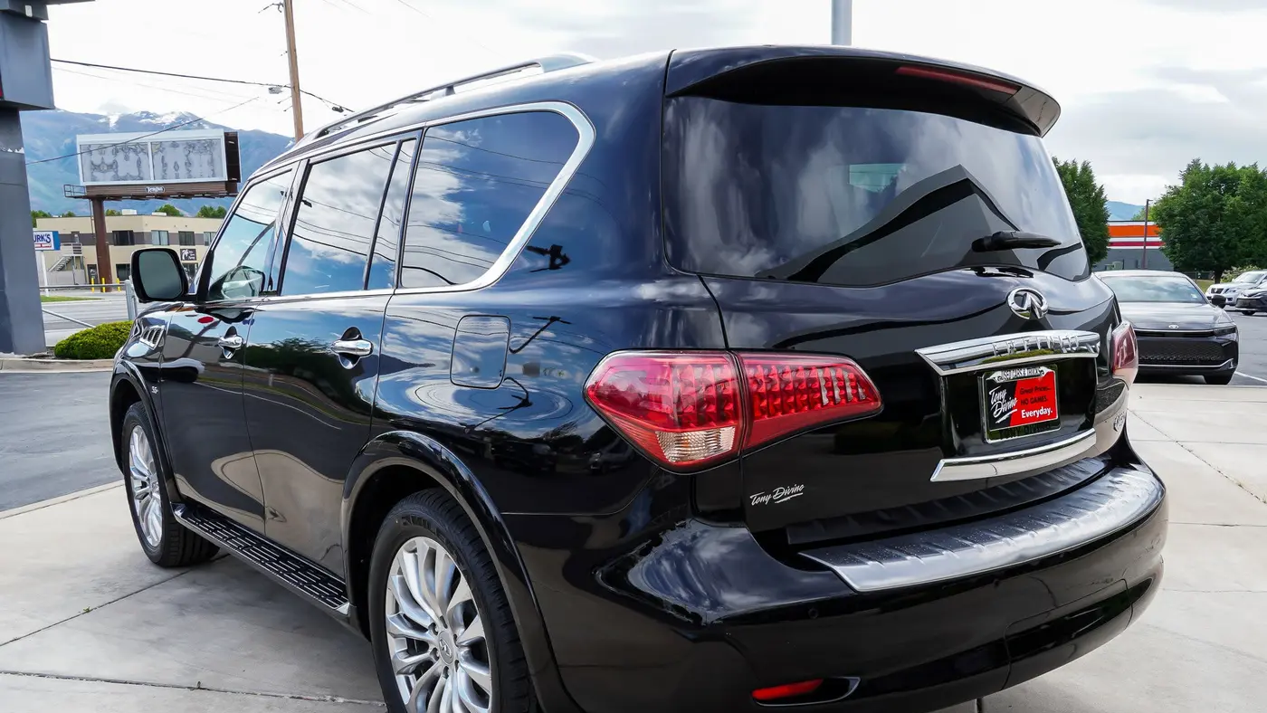 2017 INFINITI QX80 Base