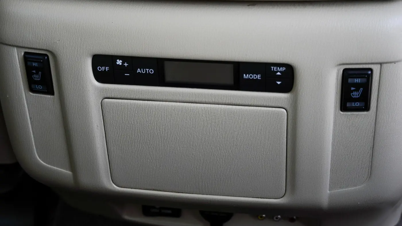 2017 INFINITI QX80 Base