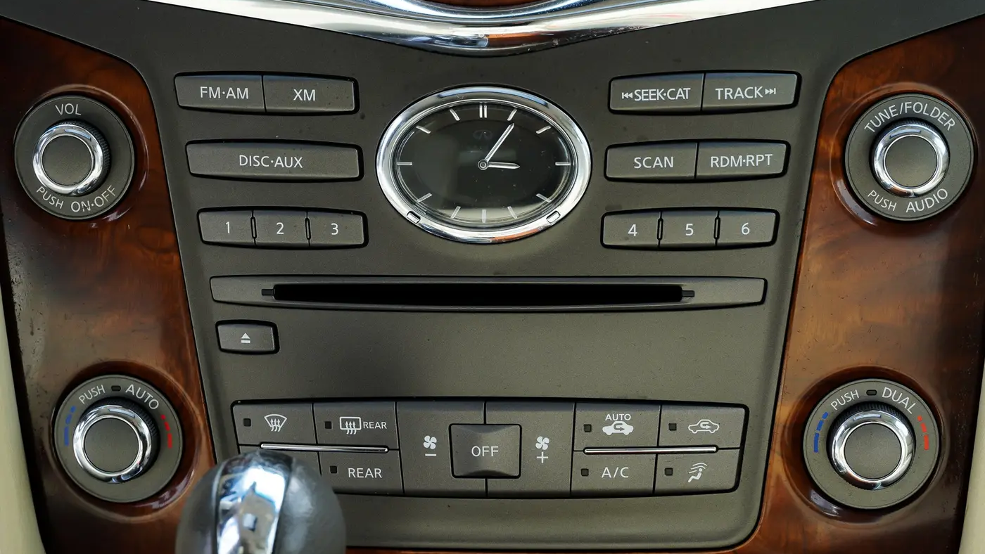 2017 INFINITI QX80 Base